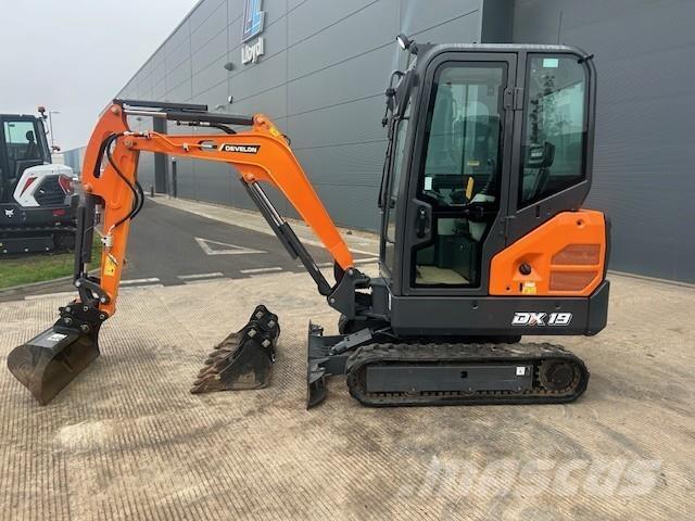 Develon DX19-7 Roomikekskavaatorid