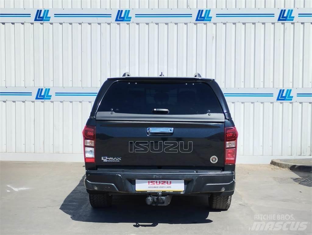 Isuzu Blade Madelkaubikud
