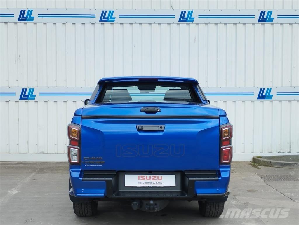 Isuzu V-Cross Madelkaubikud