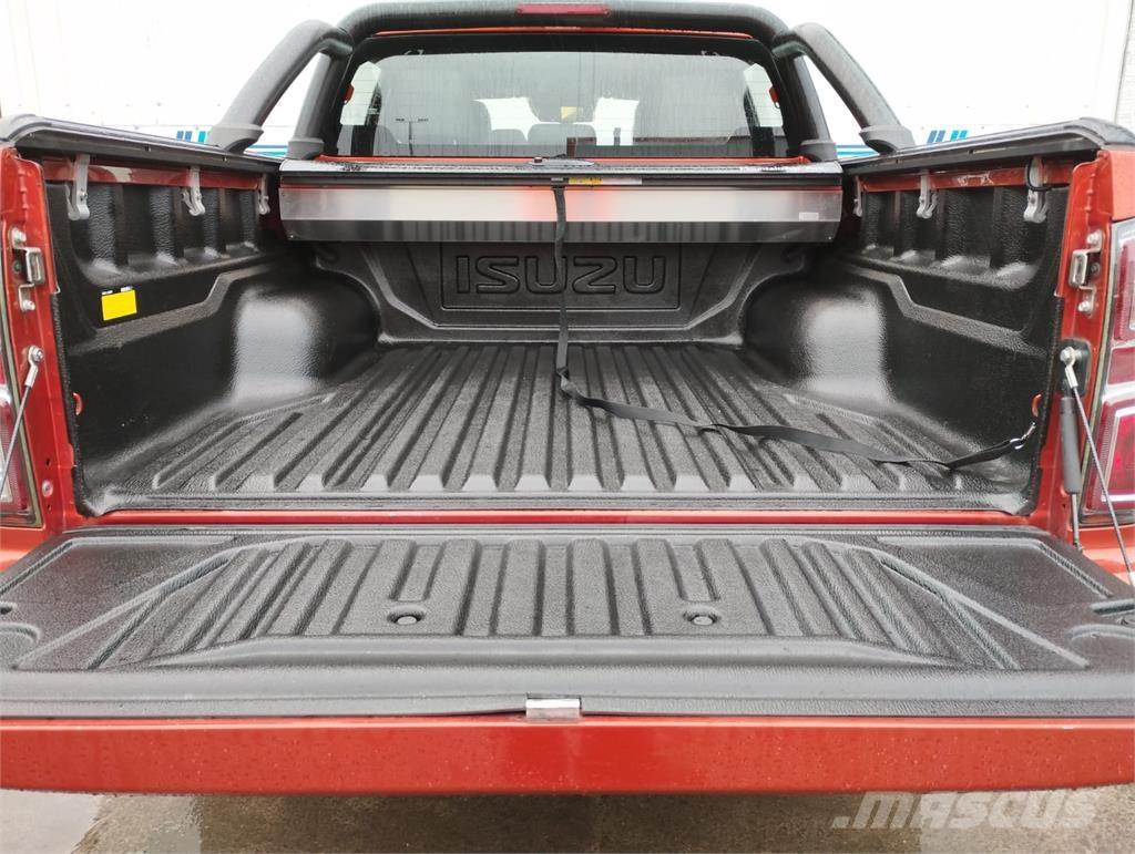 Isuzu V-Cross Madelkaubikud
