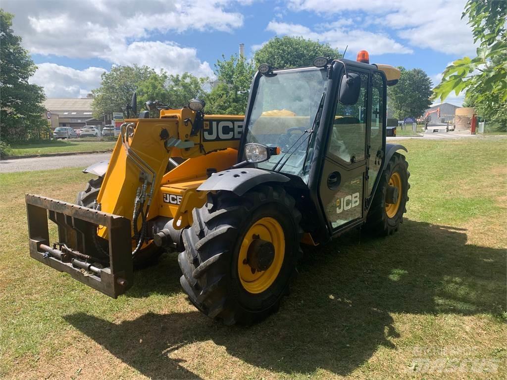 JCB 527-58 Teleskooplaadurid