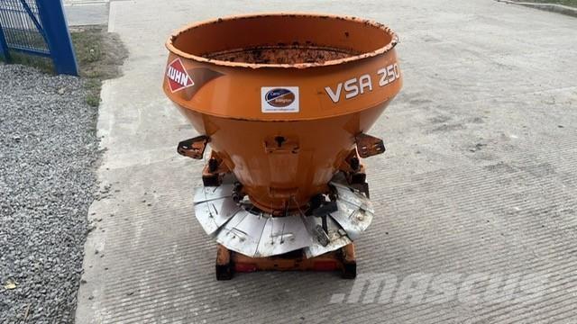 Kuhn Spreader Mineraalväetise laoturid