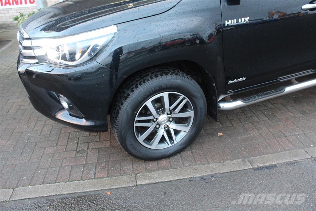 Toyota Hilux Madelkaubikud