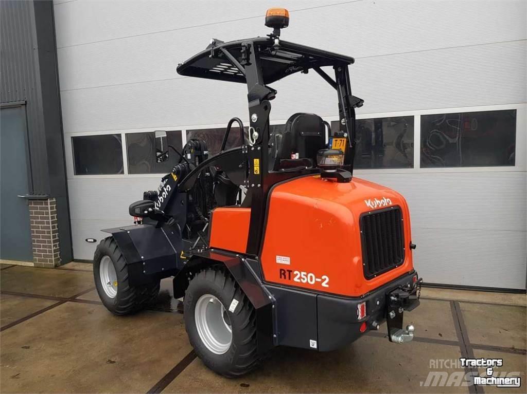 Kubota RT250-2 Shovel Muu