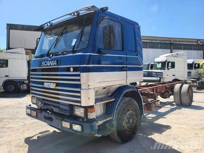 Scania 112H Raamautod