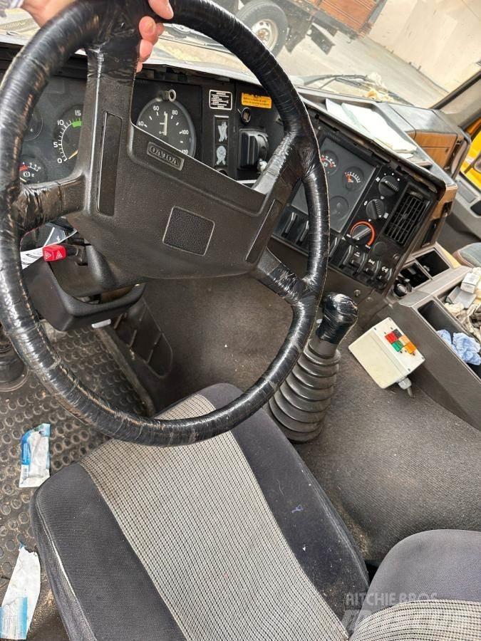 Volvo FL7 Prügiautod