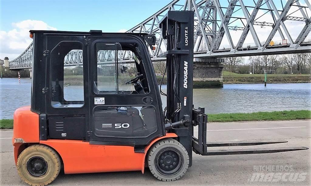 Doosan B50X-5 Kahveltõstukid - muud