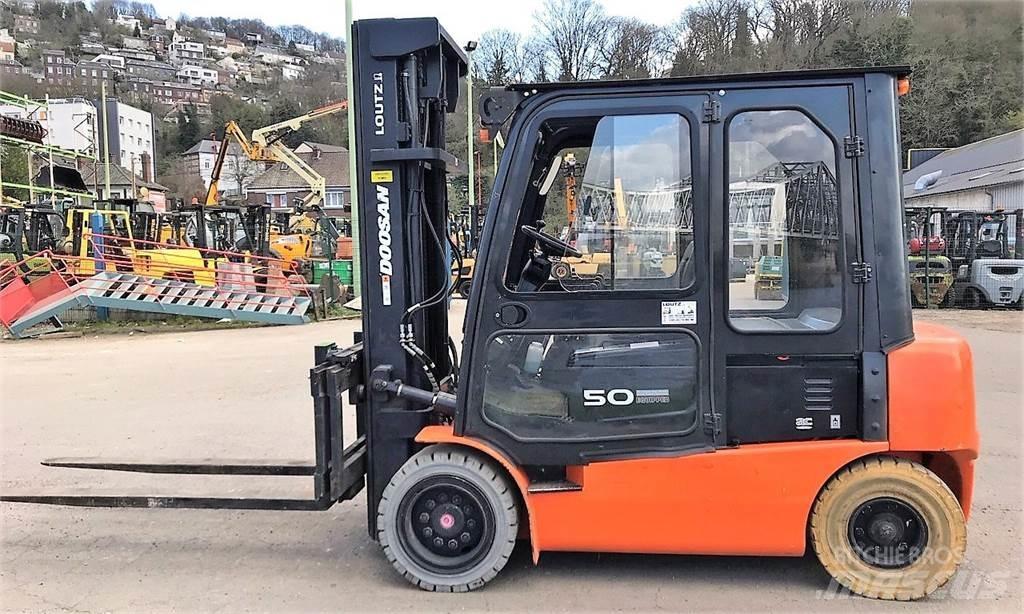 Doosan B50X-5 Kahveltõstukid - muud