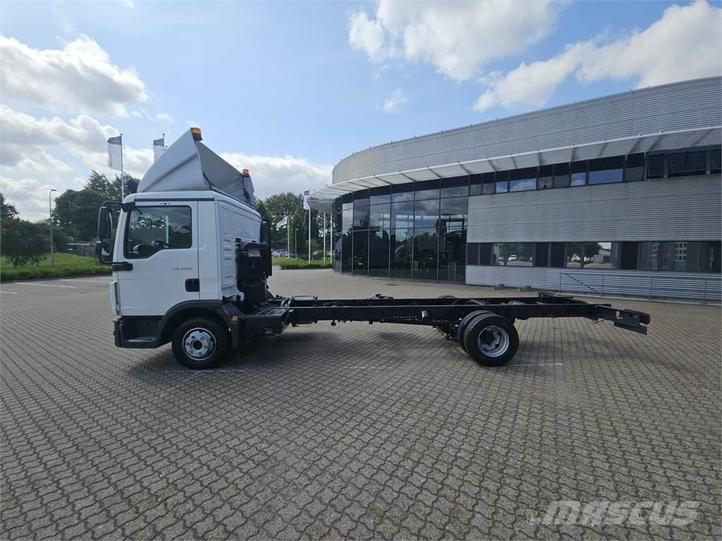 MAN TGL 8.190 Raamautod