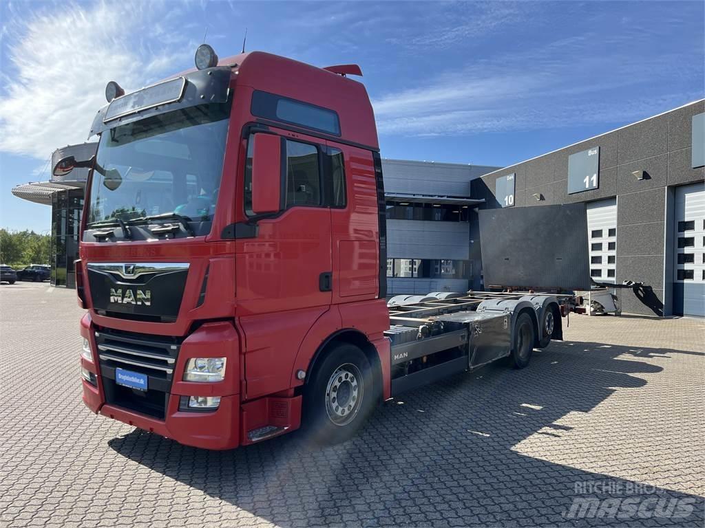 MAN TGX 26.500 6x2 Konteinerveokid