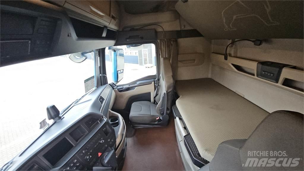 MAN TGX 26.510 Sadulveokid