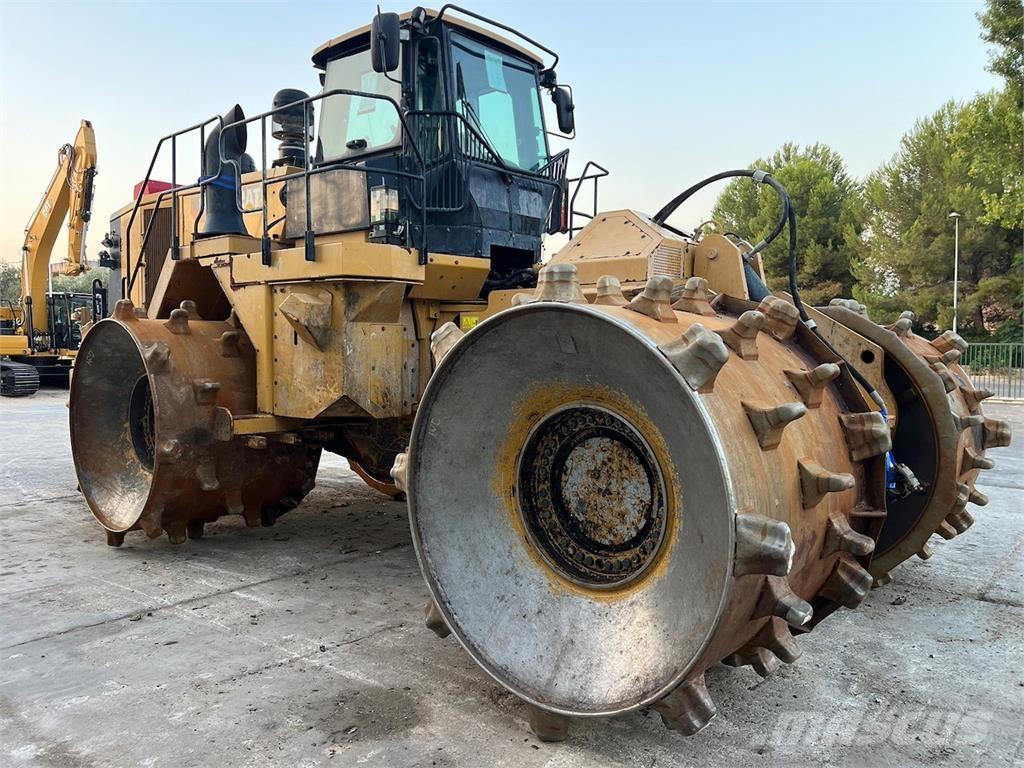 CAT 836K Muu