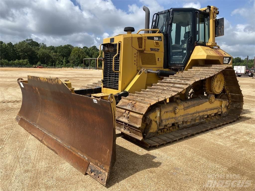 CAT D6N LGP Buldooserid
