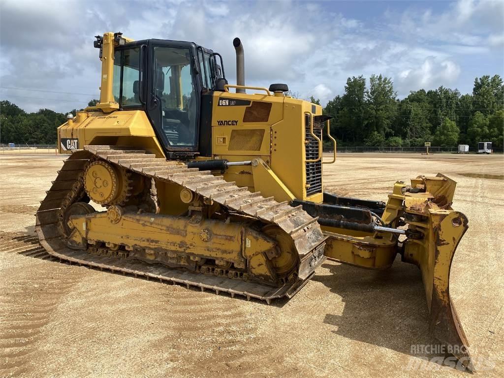CAT D6N LGP Buldooserid