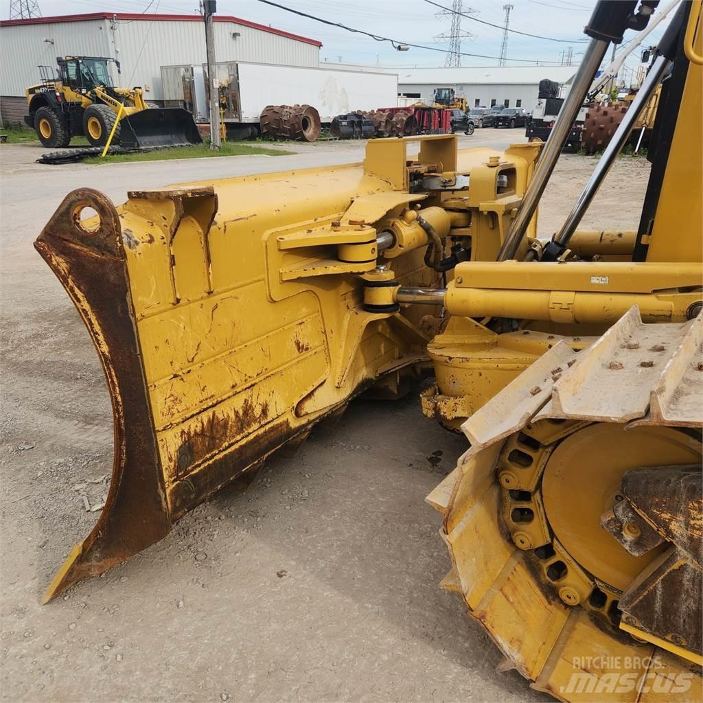 CAT D6T LGP Buldooserid