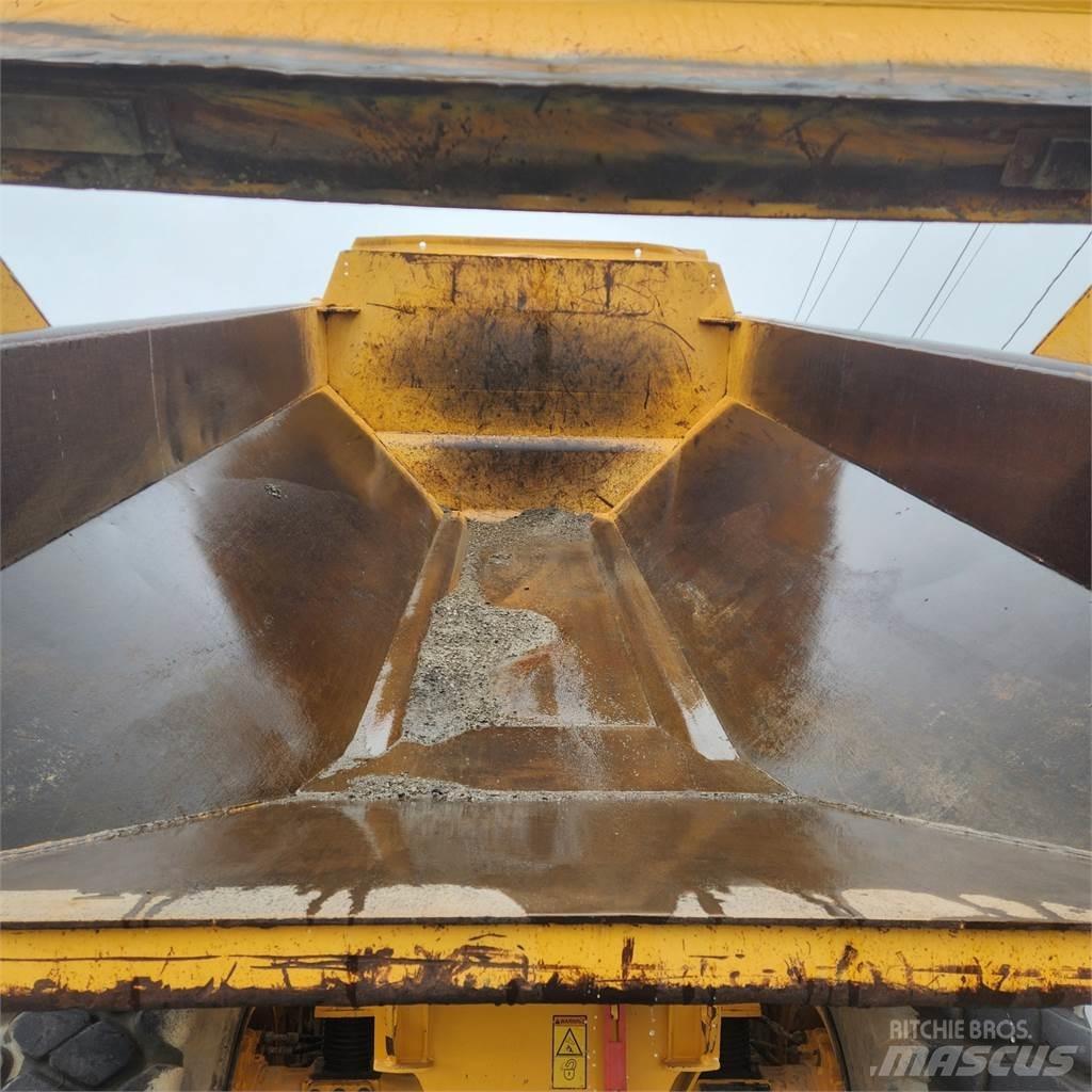 Volvo A30G Liigendraamiga pinnaseveokid