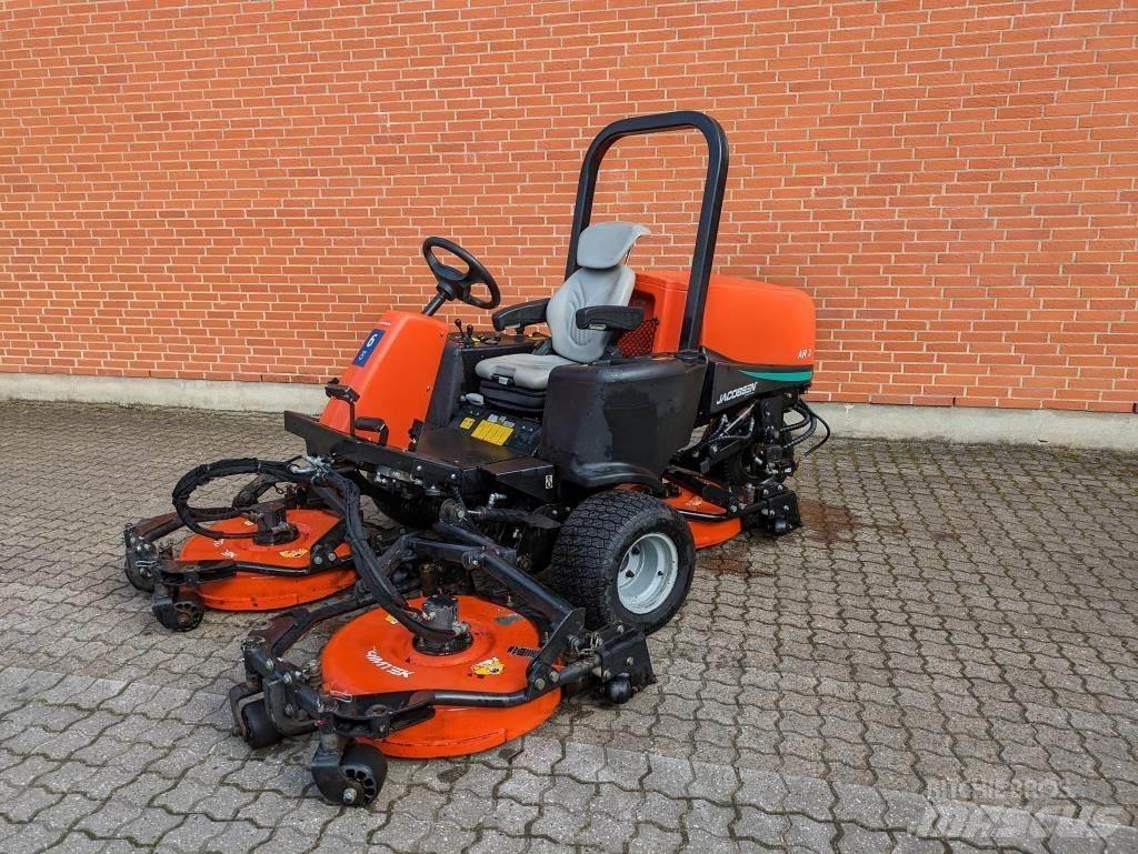 Jacobsen AR-3 Murutraktorid