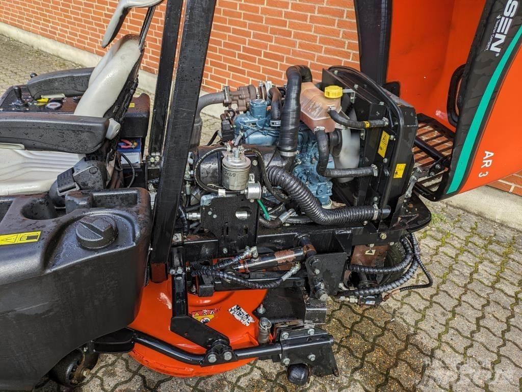 Jacobsen AR-3 Murutraktorid
