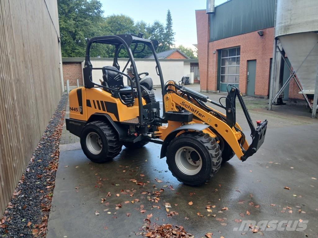 Schäffer 2445S Väikelaadurid