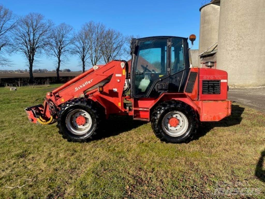 Schäffer 870 TD Teleskooplaadurid