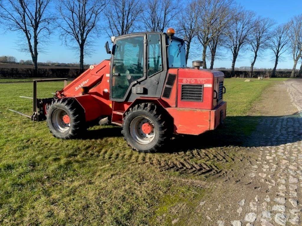 Schäffer 870 TD Teleskooplaadurid