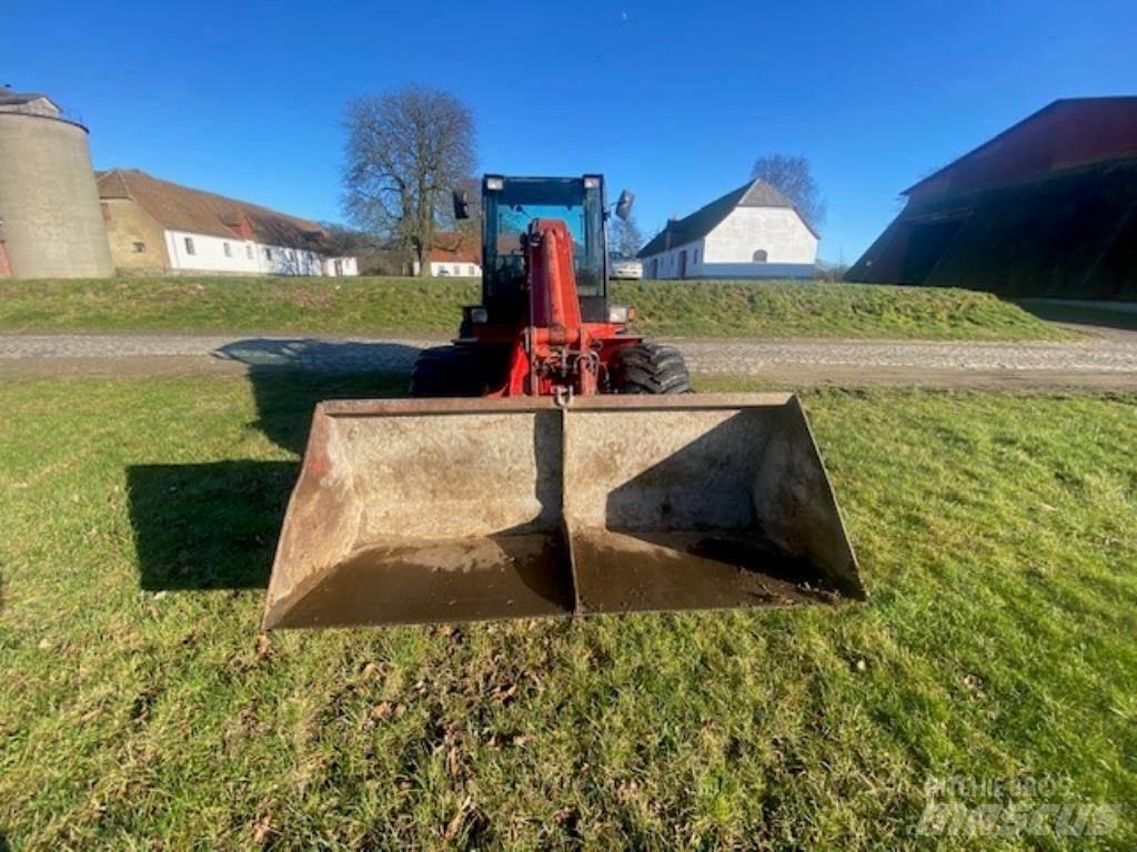 Schäffer 870 TD Teleskooplaadurid