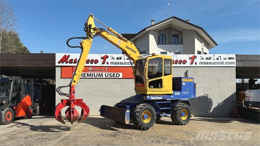 Bertani S3A 4x4 Ratasekskavaatorid