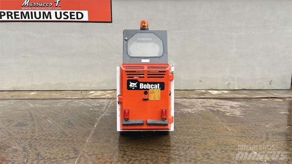 Bobcat S70 Kompaktlaadurid