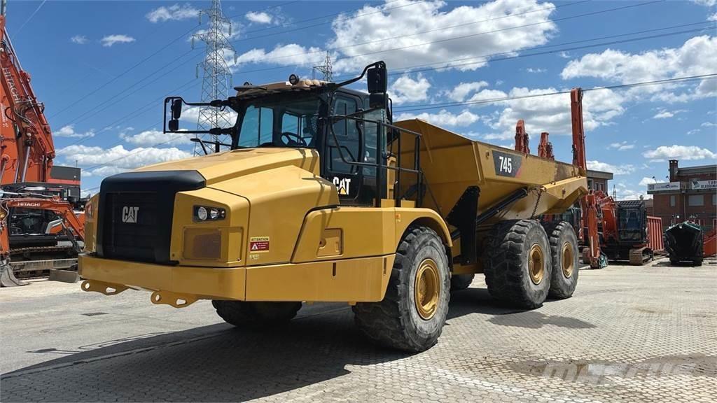 CAT 745C 6X6 Väikekallurid