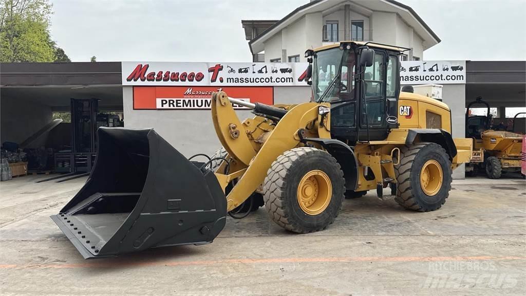 CAT 938K Rataslaadurid