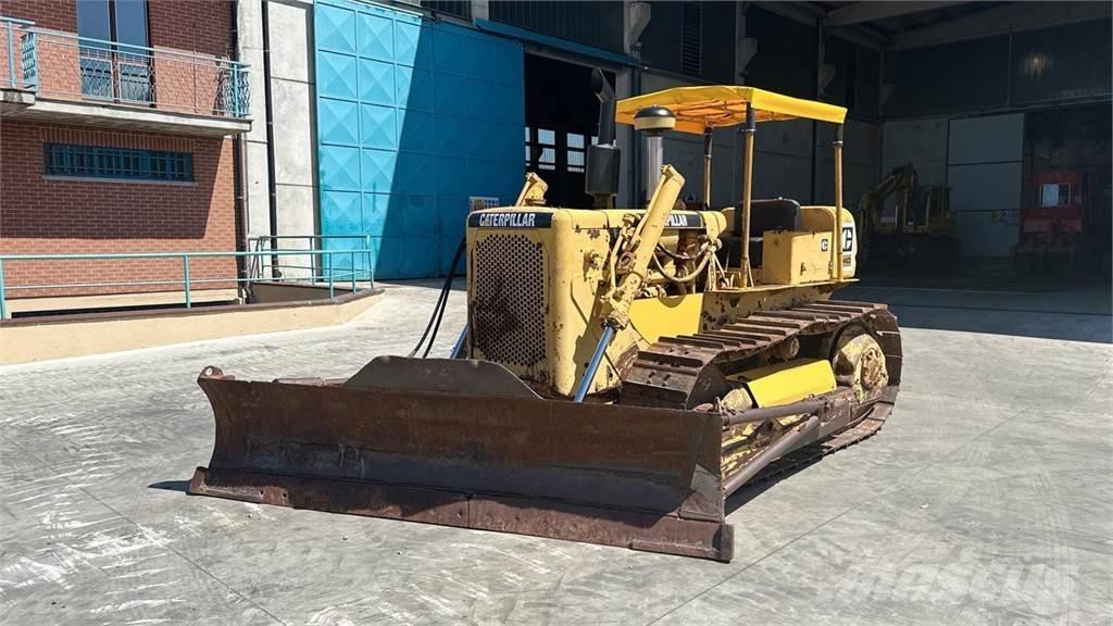 CAT D4D Buldooserid
