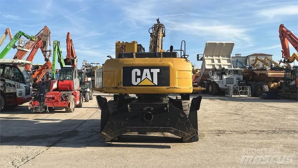 CAT M325D 4X4 Ratasekskavaatorid