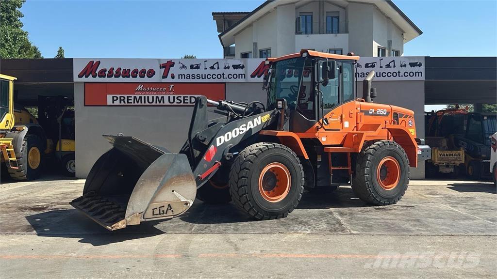 Doosan DL250-5 Rataslaadurid