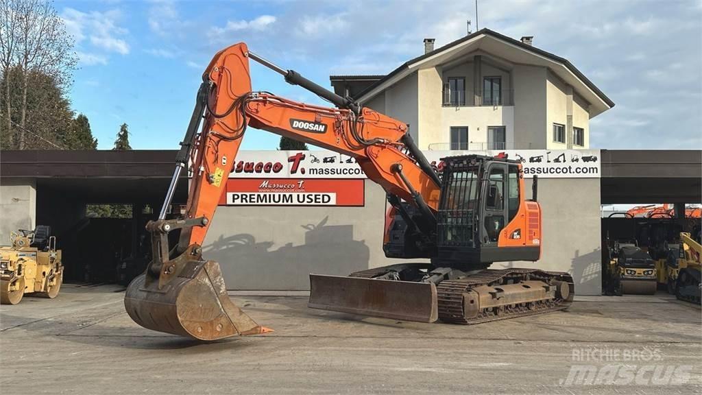 Doosan DX235LCR-5 Roomikekskavaatorid
