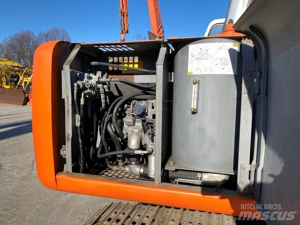 Hitachi EX100-5 Väikeekskavaatorid 7t-12t