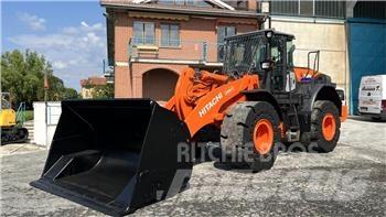 Hitachi ZW220-5B Rataslaadurid