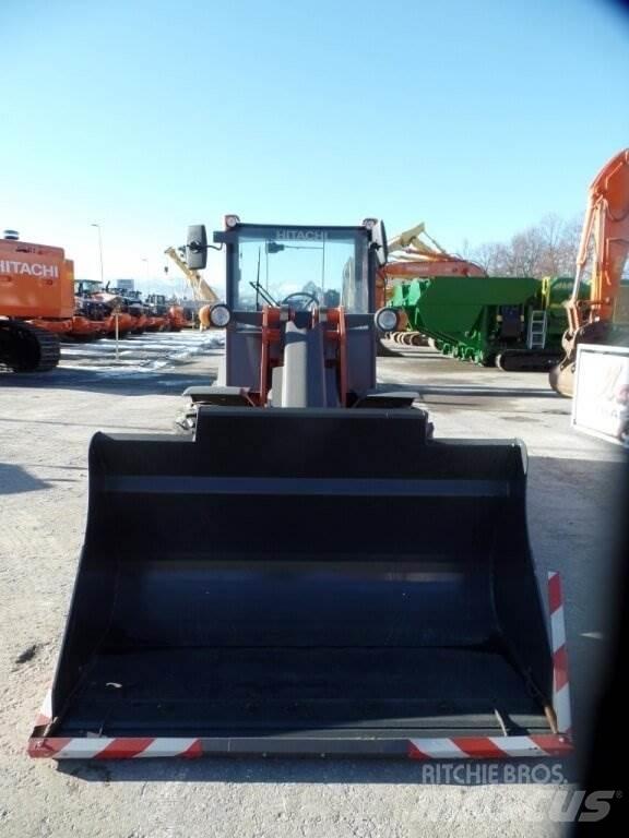 Hitachi ZW75-6 Rataslaadurid