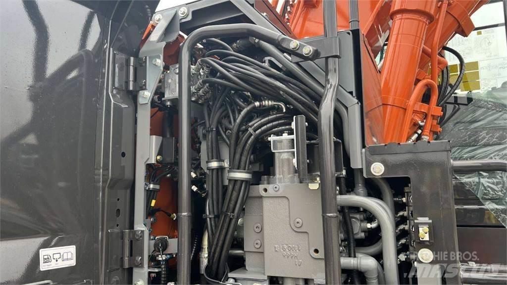Hitachi ZX175W-7 Ratasekskavaatorid