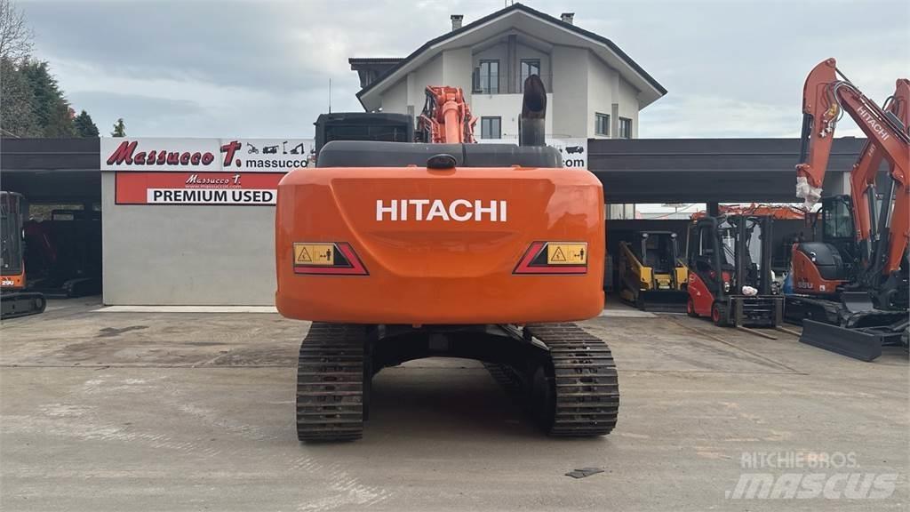 Hitachi ZX210LCN-5B Roomikekskavaatorid