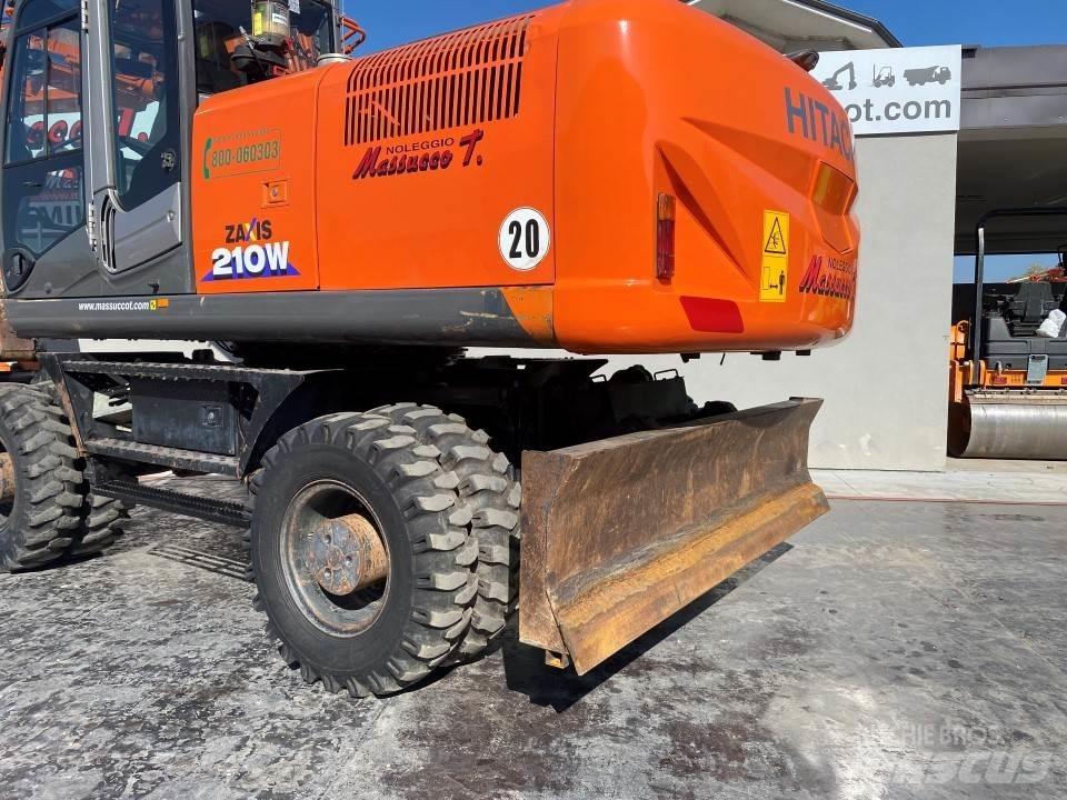 Hitachi ZX210W-3 Ratasekskavaatorid