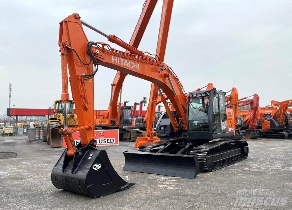 Hitachi ZX225 USBLC Roomikekskavaatorid