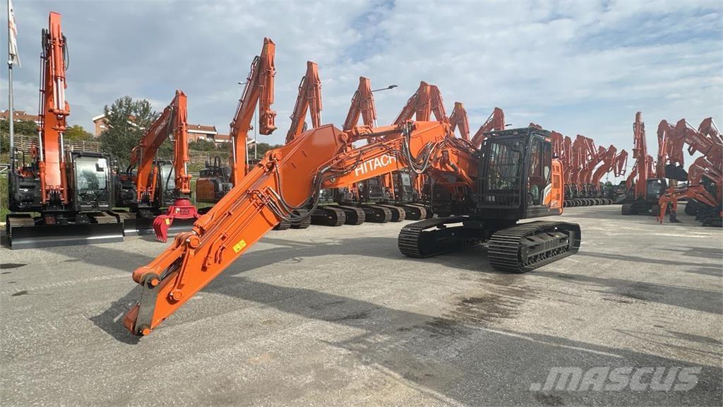 Hitachi ZX225USLC-7 Roomikekskavaatorid