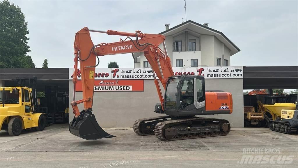 Hitachi ZX240N-3 Roomikekskavaatorid