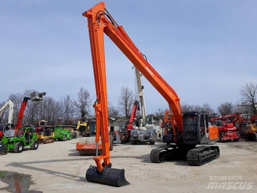 Hitachi ZX250LCN -3 SLF Roomikekskavaatorid