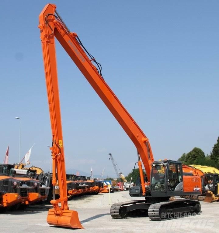 Hitachi ZX250LCN-5B Roomikekskavaatorid