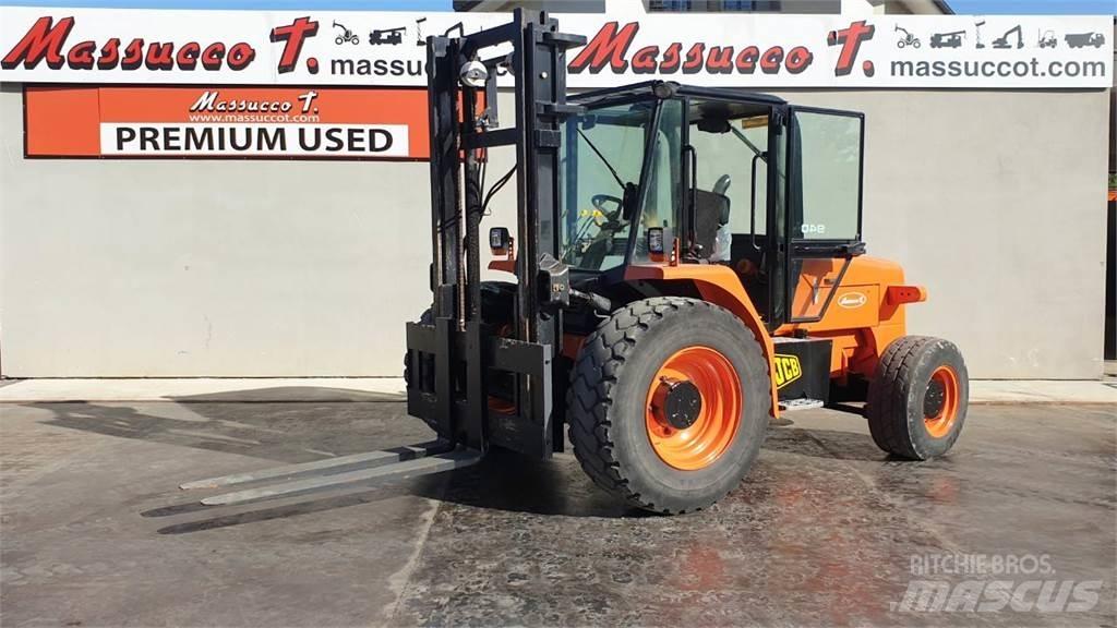 JCB 940 4x2 Maastikutõstukid