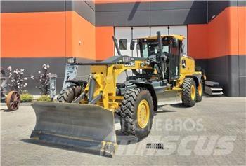 John Deere 622 GP 6X6 Buldooserid