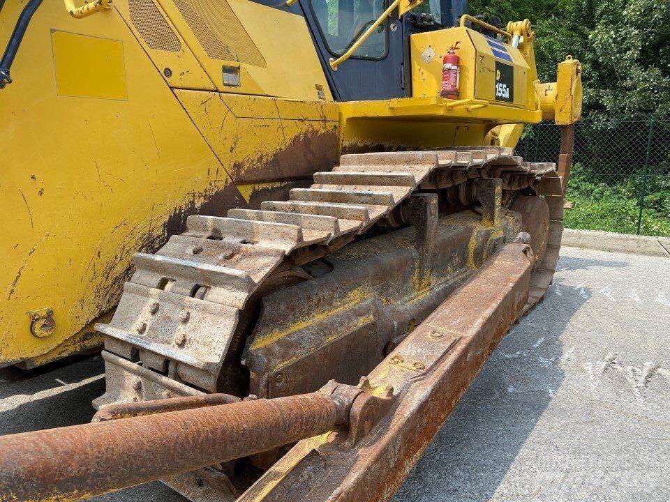 Komatsu D155A-3 Buldooserid
