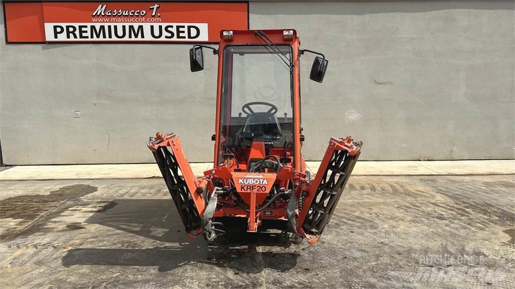 Kubota F2400 4X4 Lumesahad