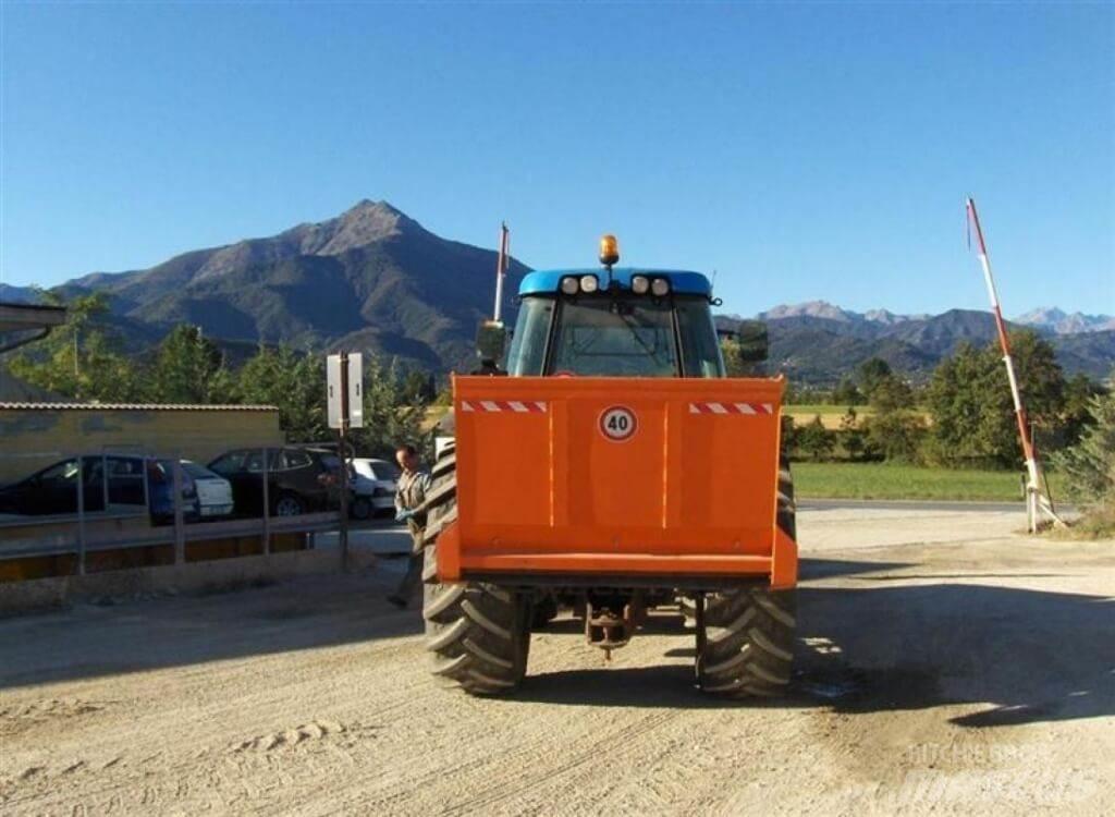 Landini LEGEND 135 Lumesahad